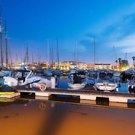 A23 - Marina Palm View Apartment Lagos Luaran gambar