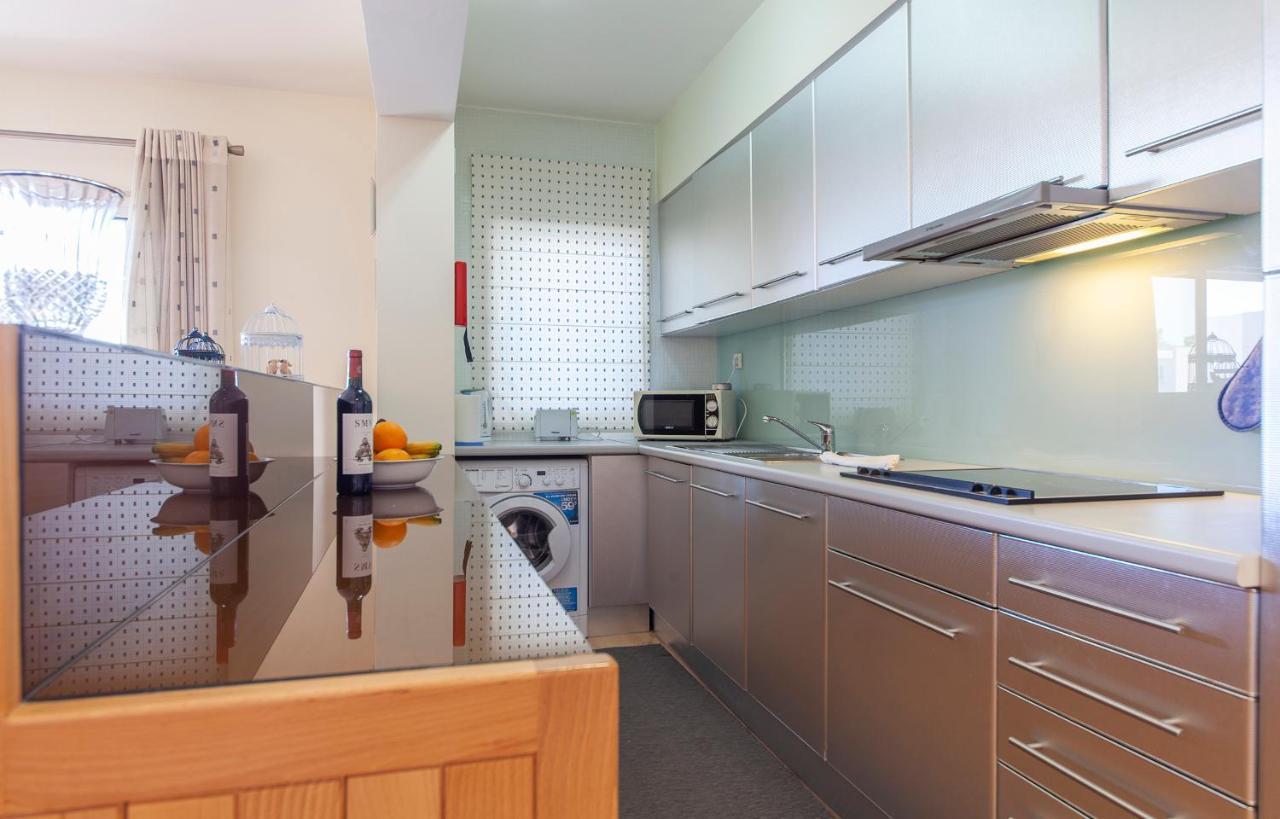A23 - Marina Palm View Apartment Lagos Luaran gambar