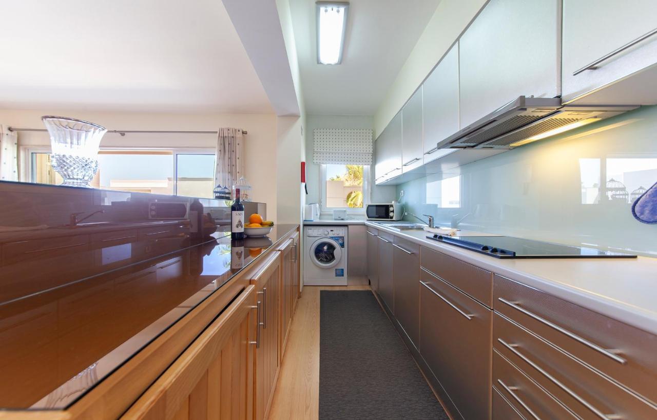 A23 - Marina Palm View Apartment Lagos Luaran gambar